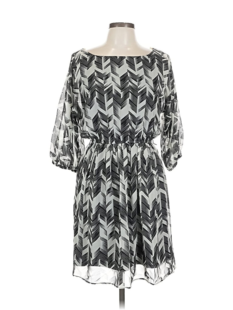 Pre-owned Paper Dolls Casual Dress In Gray