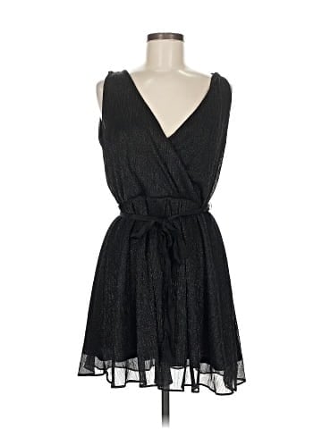Banana Republic Cocktail Dress (view 1)