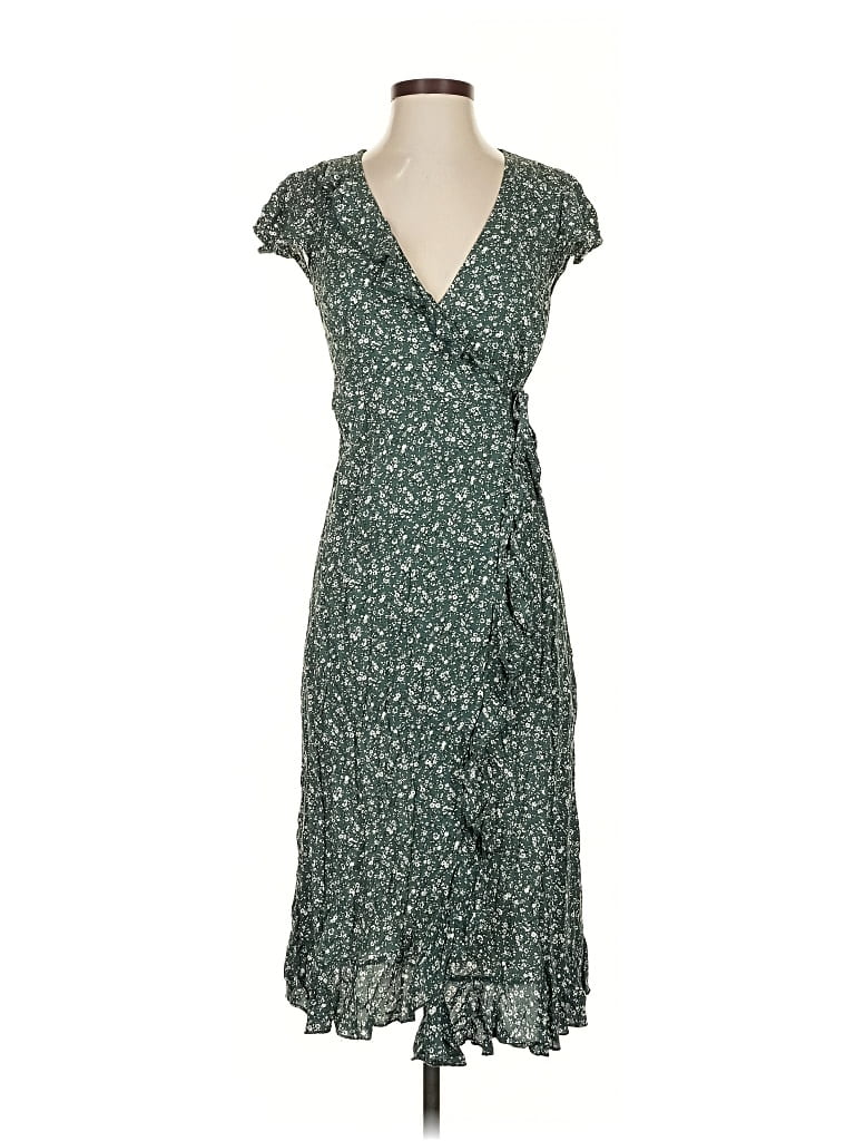 Pre-owned Kimchi Blue Casual Dress In Green