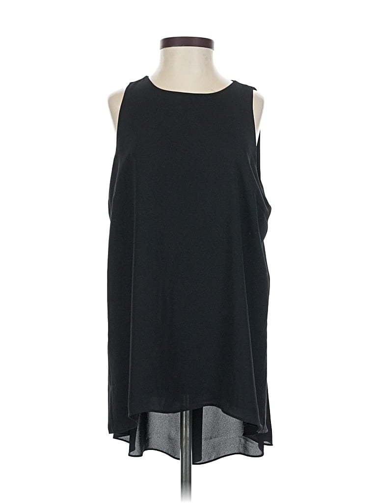 Pre-owned Vince Camuto Sleeveless Blouse In Black