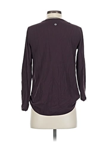 Lululemon Athletica 3/4 Sleeve T-Shirt (view 2)