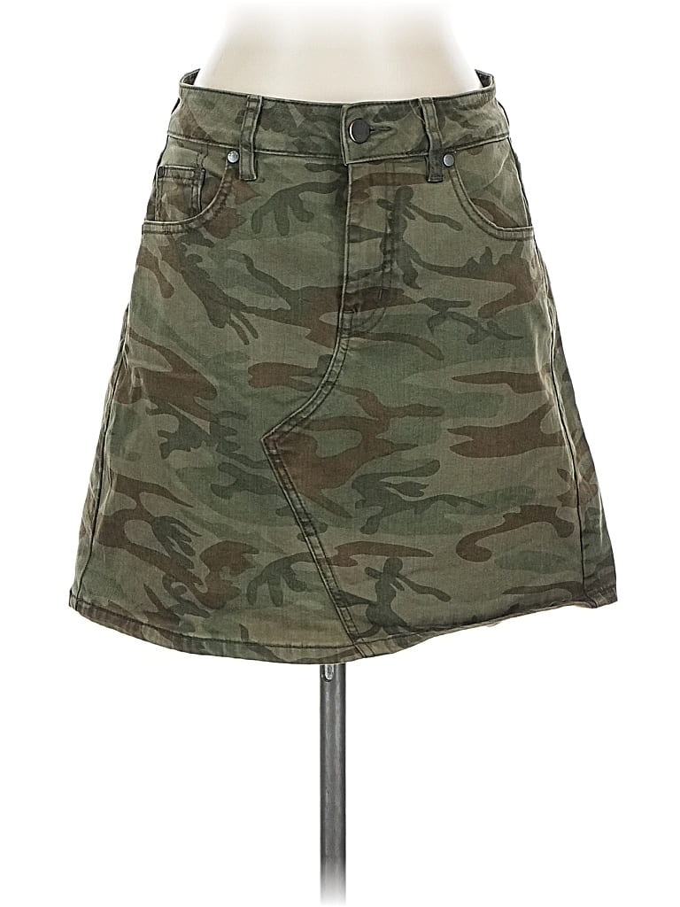 Pre-owned Level 99 Casual Skirt In Green