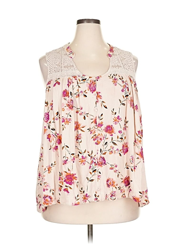 Pre-owned Maurices Sleeveless Blouse In White