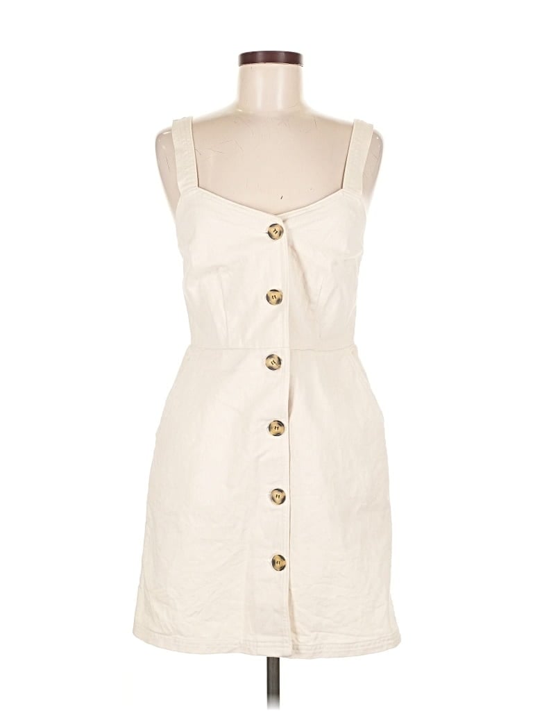 Pre-owned Bdg Casual Dress In White