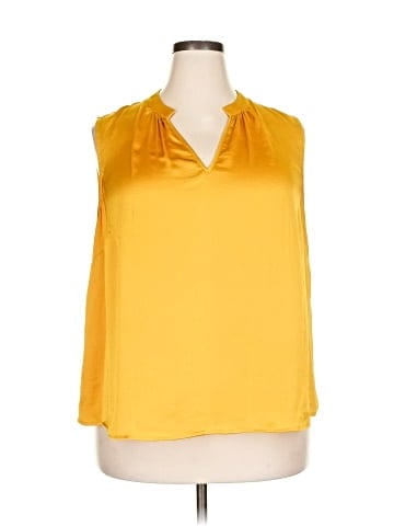 Kasper Sleeveless Blouse (view 1)