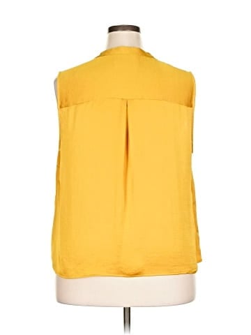 Kasper Sleeveless Blouse (view 2)