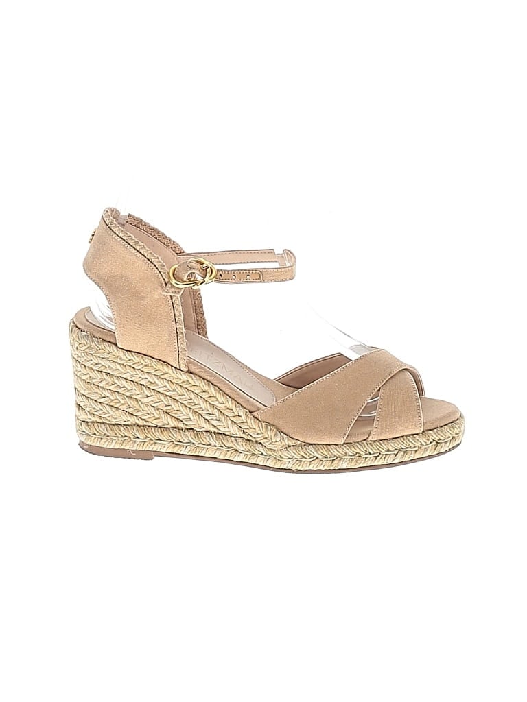 Pre-owned Stuart Weitzman Wedges In Brown