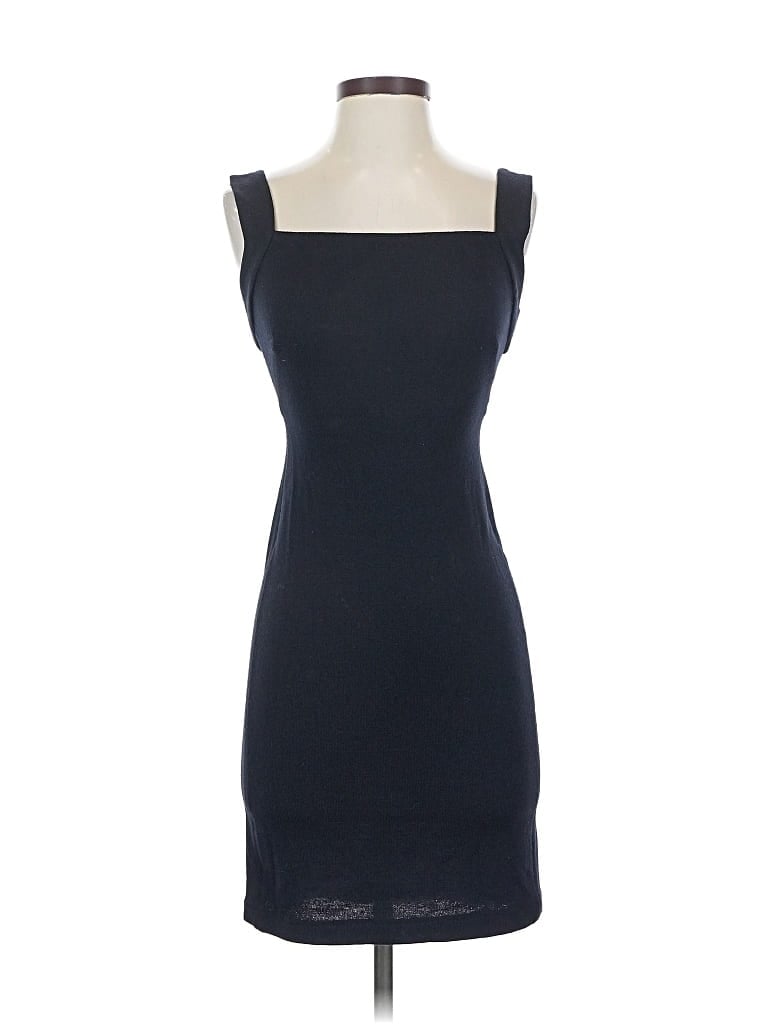 Pre-owned St John Cocktail Dress In Black