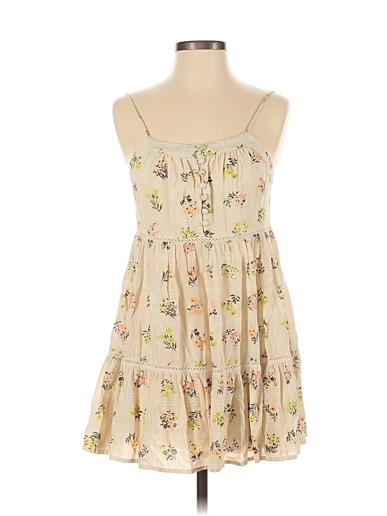 Pre-owned Urban Outfitters Casual Dress In Brown