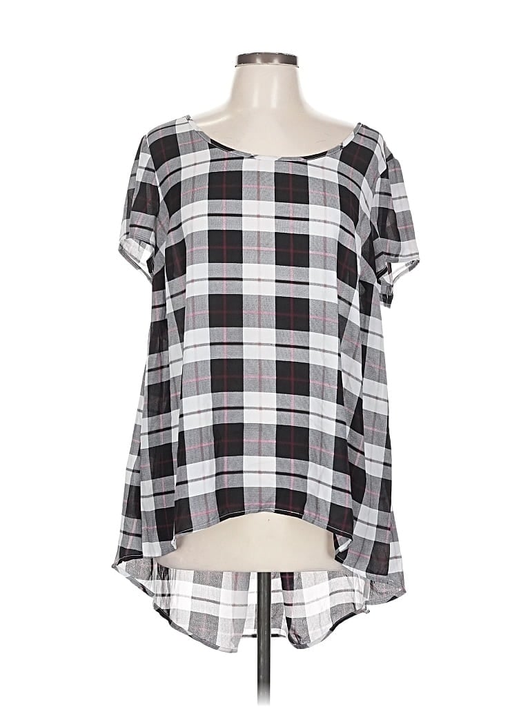 Pre-owned Torrid Short Sleeve Blouse In Black