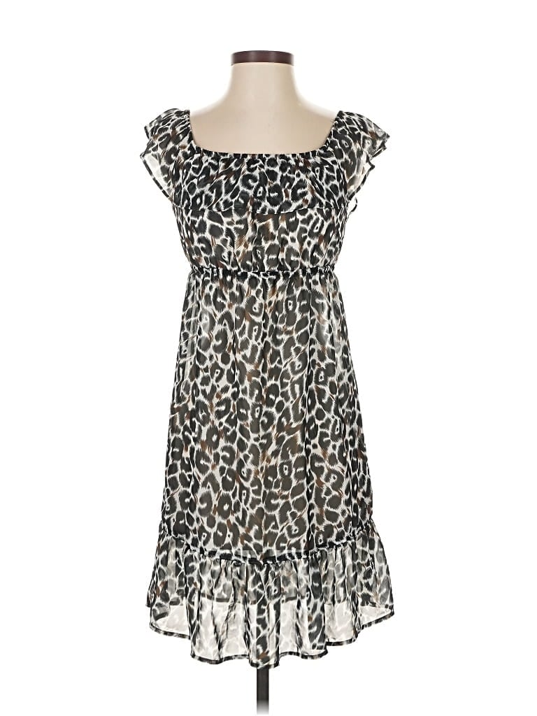 Pre-owned Gianni Bini Casual Dress In Gray