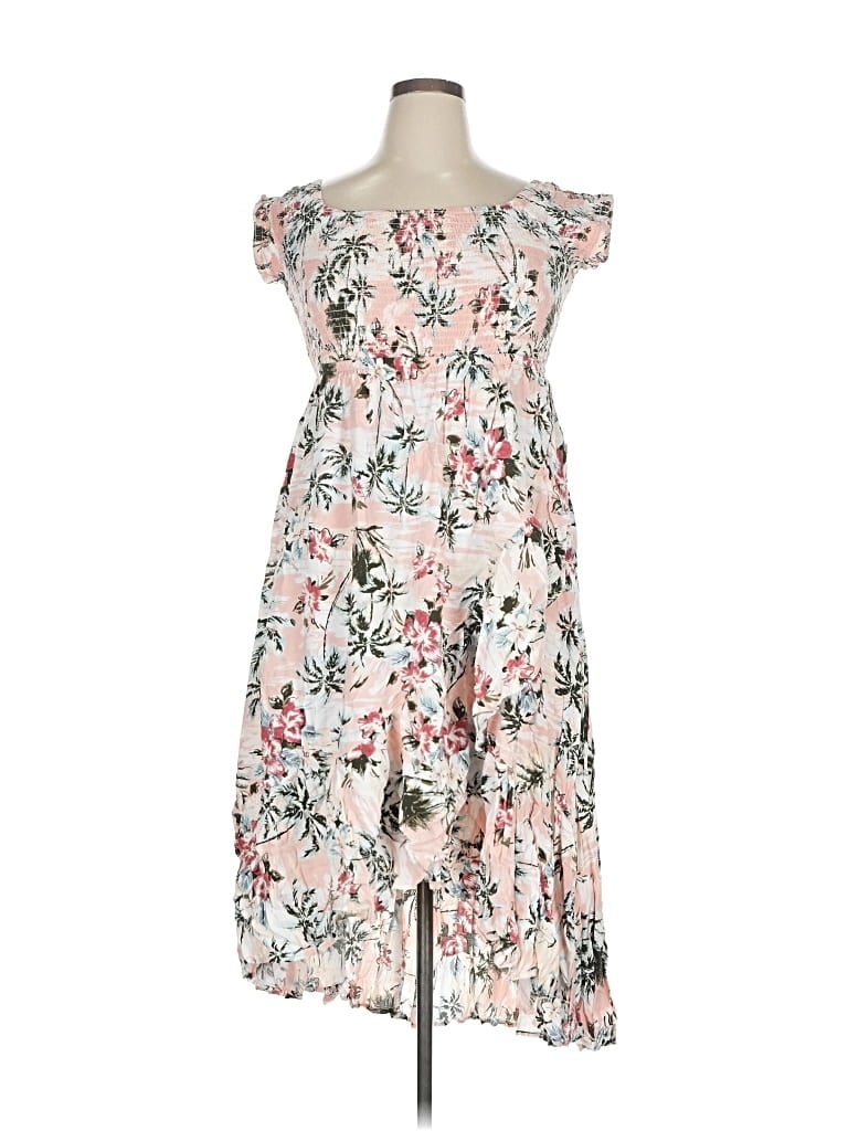 Pre-owned Torrid Casual Dress In White