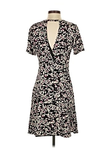 Banana Republic Casual Dress (view 2)