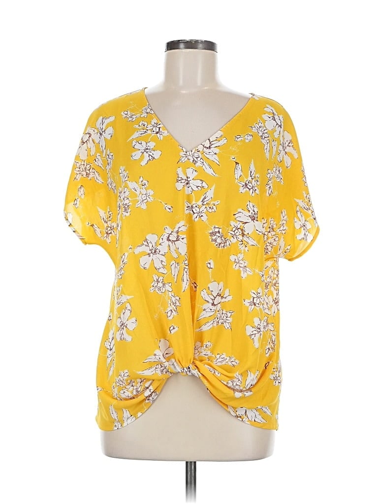 Pre-owned West Kei Short Sleeve Blouse In Yellow
