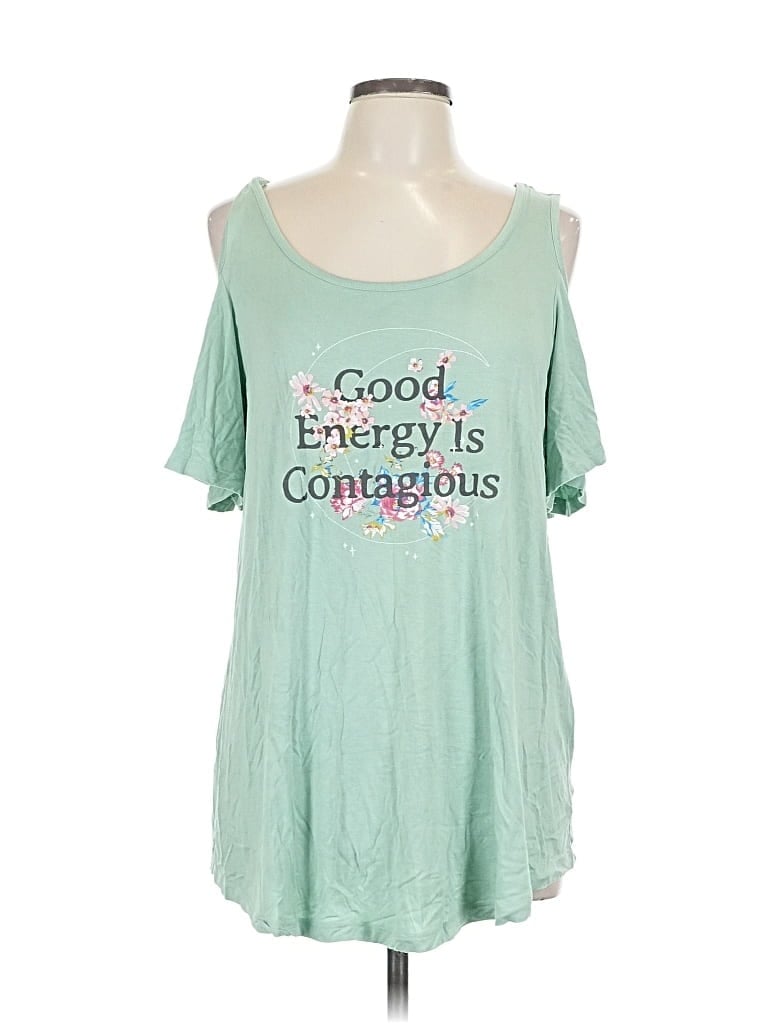 Pre-owned Torrid Short Sleeve T-shirt In Green