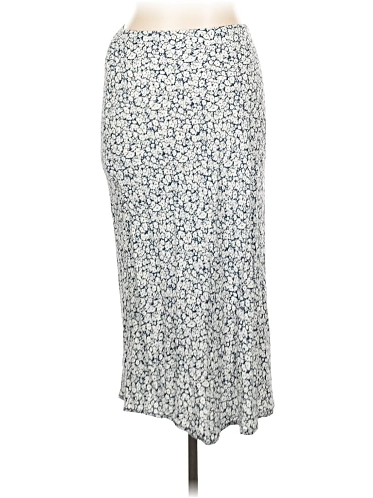 Pre-owned Old Navy Casual Skirt In White