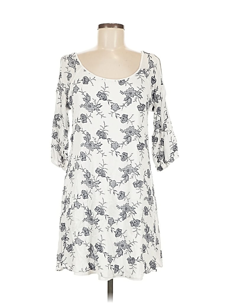 Pre-owned Naif Casual Dress In White