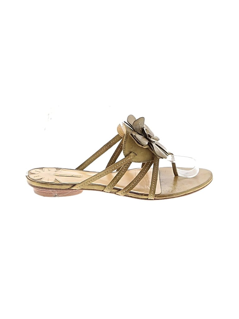 Pre-owned Max Studio Sandals In Green