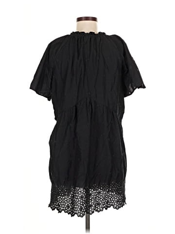 Old Navy Casual Dress (view 2)