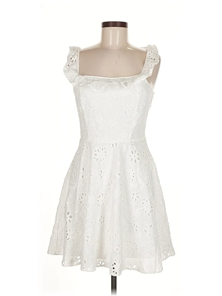 Pre-owned Francesca's Cocktail Dress In White