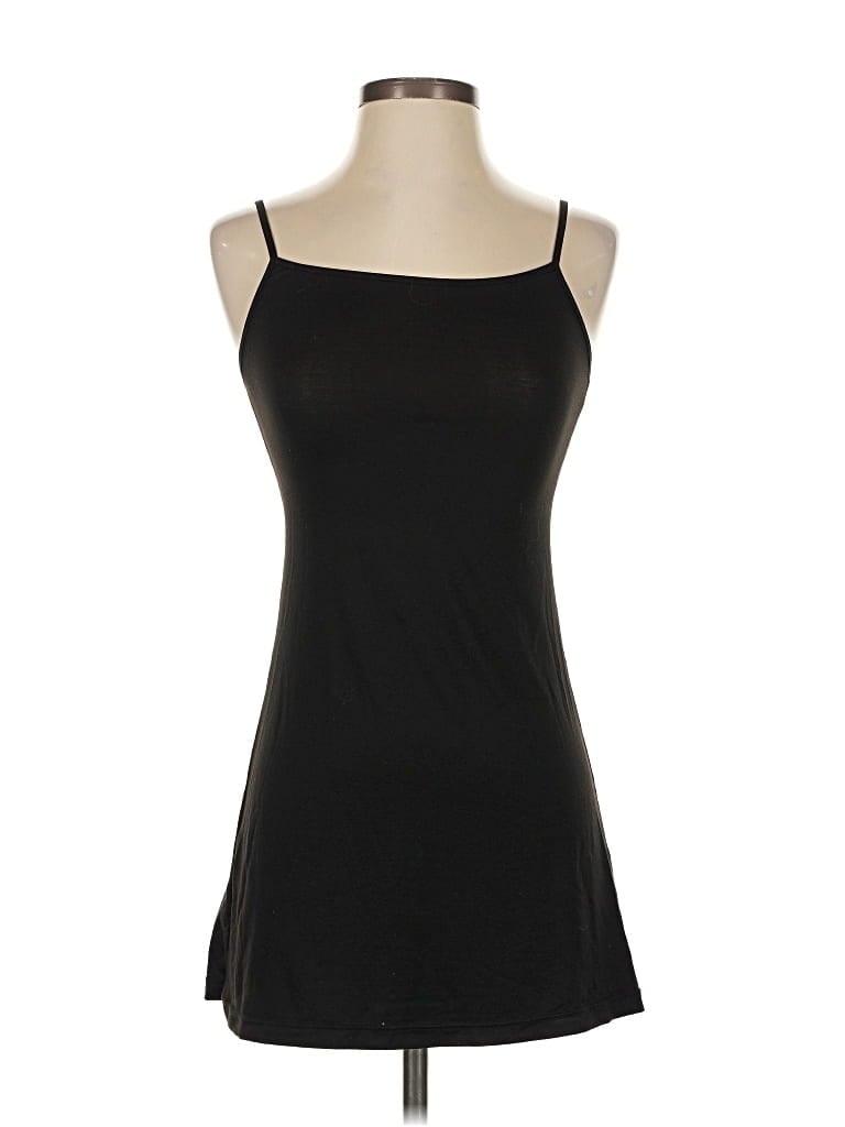 Pre-owned Uniqlo Casual Dress In Black