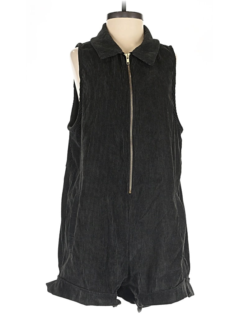 Pre-owned Skatie Romper In Black