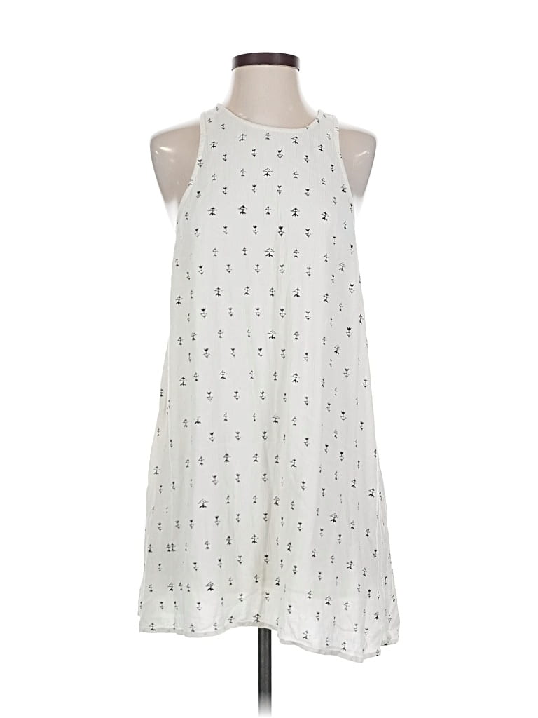 Pre-owned Billabong Casual Dress In White