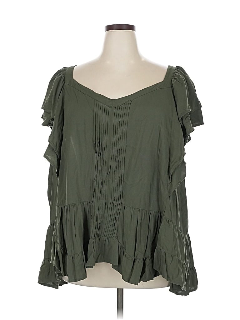 Pre-owned Torrid Sleeveless T-shirt In Green