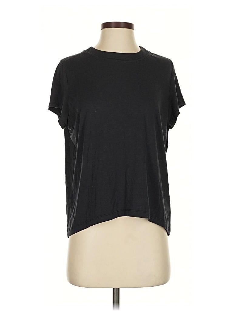 Pre-owned Athleta Short Sleeve T-shirt In Black