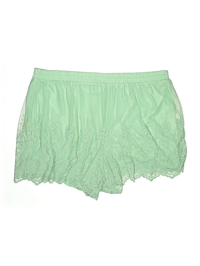 Pre-owned Torrid Shorts In Green