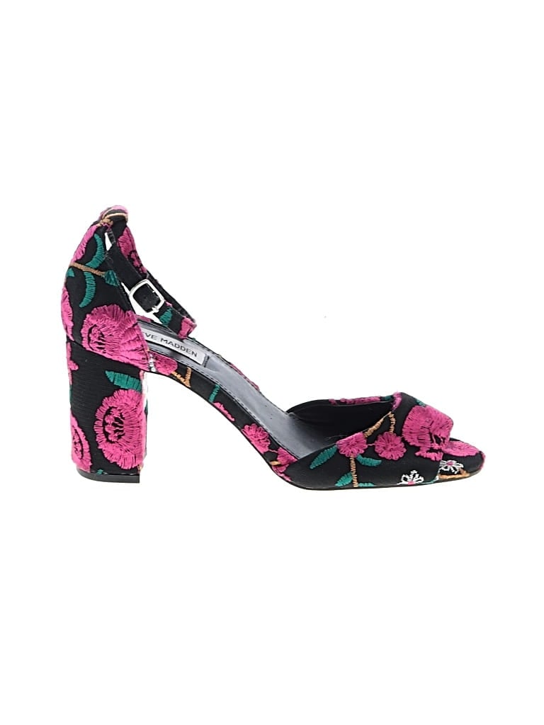 Pre-owned Steve Madden Sandals In Black