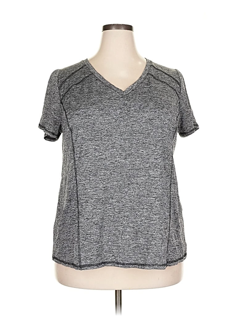Pre-owned Livi Active T-shirt In Gray