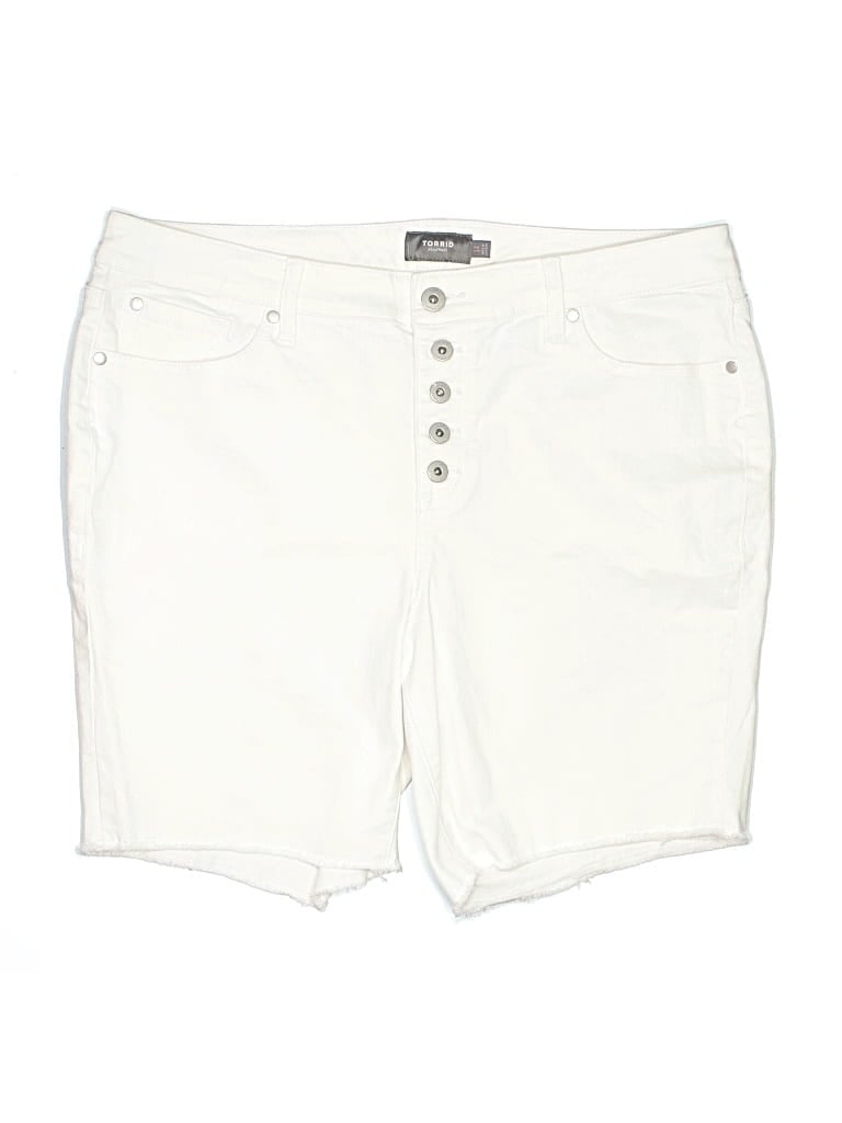 Pre-owned Torrid Shorts In White