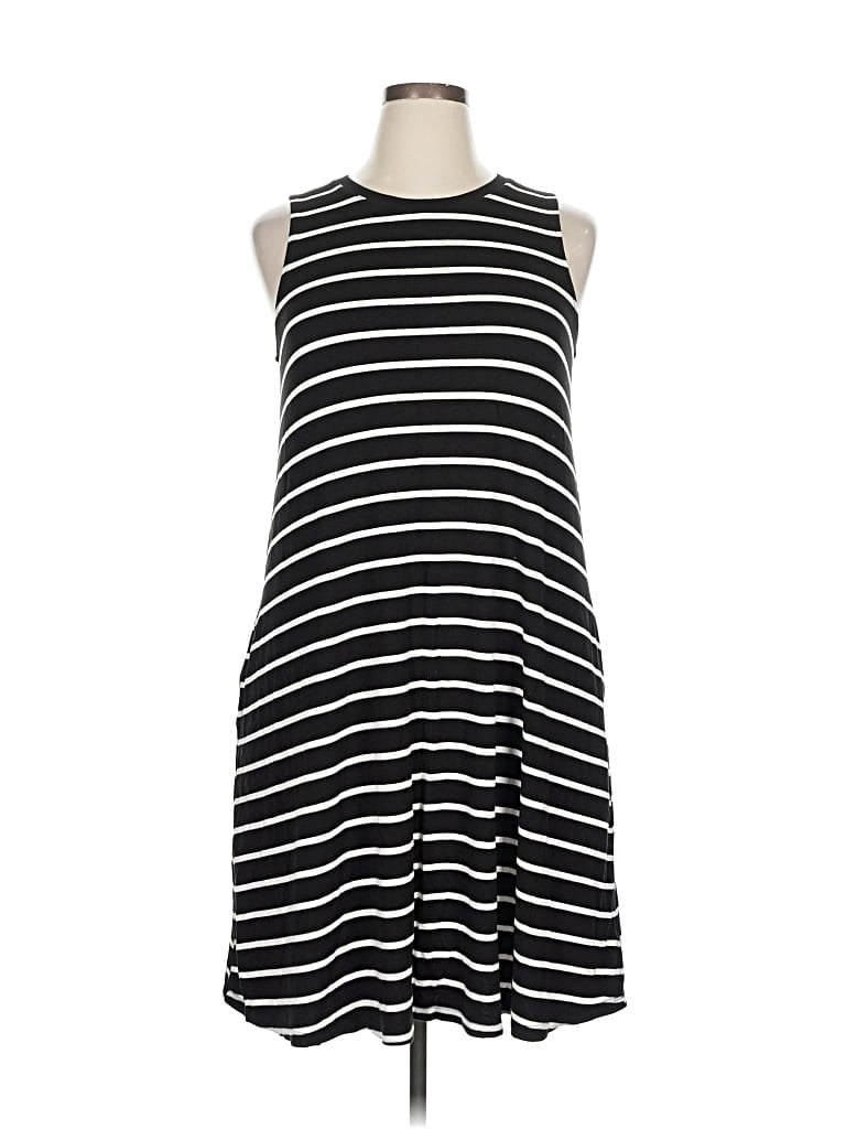 Pre-owned Time And Tru Casual Dress In Black