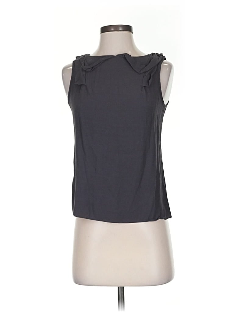 Pre-owned Banana Republic Sleeveless Blouse In Gray