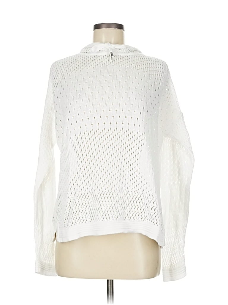 Pre-owned Chico's Pullover Sweater In White