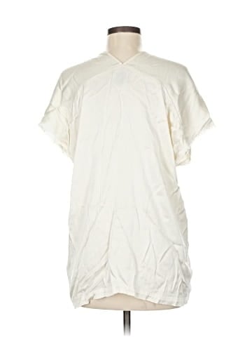 Tina + Jo Short Sleeve Blouse (view 2)