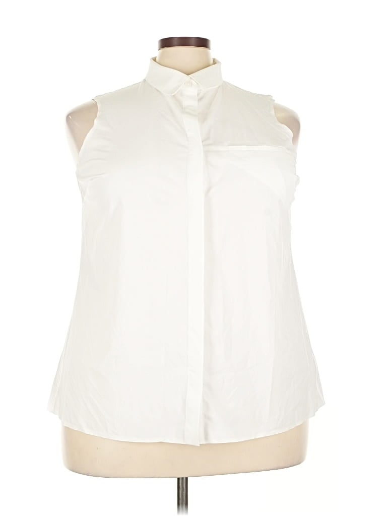 Pre-owned Athleta Sleeveless Blouse In White