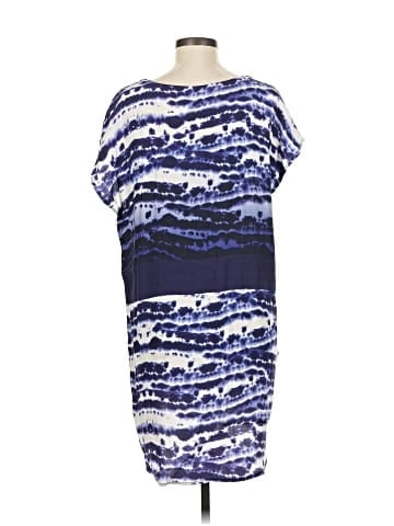 Charlie Jade Short Sleeve T-Shirt (view 2)