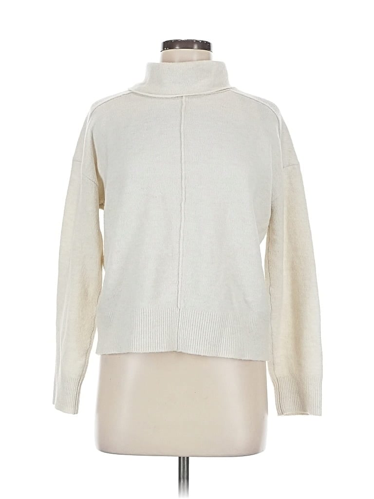 Pre-owned Banana Republic Turtleneck Sweater In White
