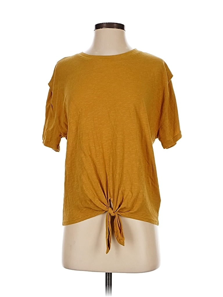 Pre-owned Sundry Short Sleeve T-shirt In Yellow