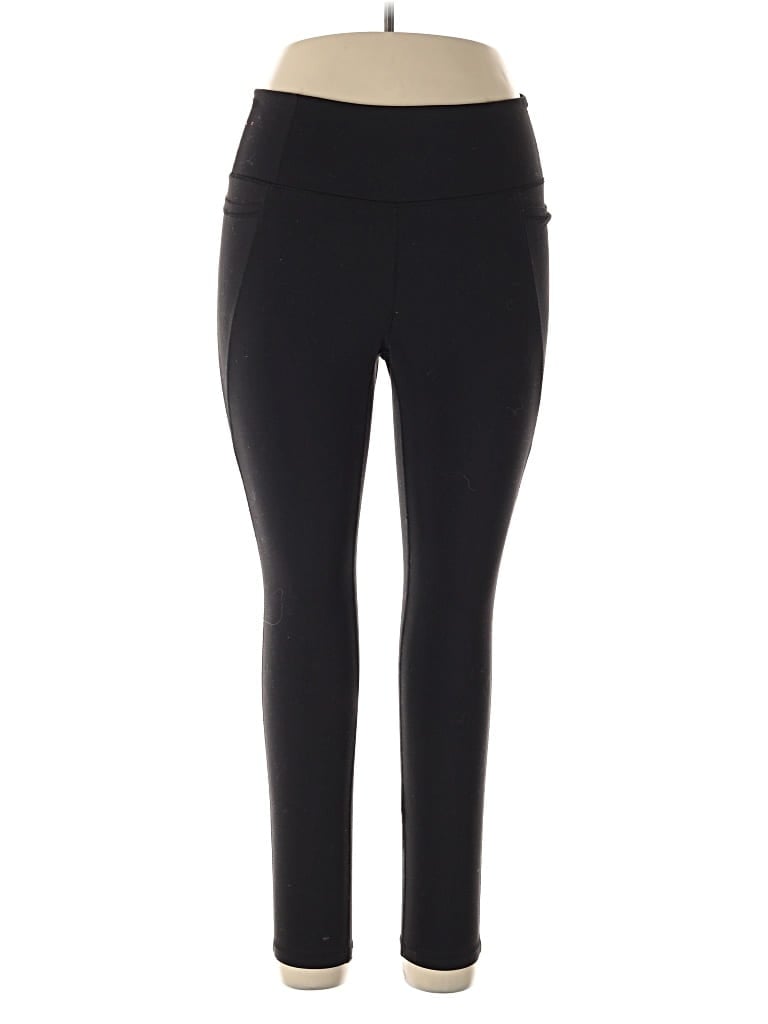 Pre-owned Livi Active Pants In Black
