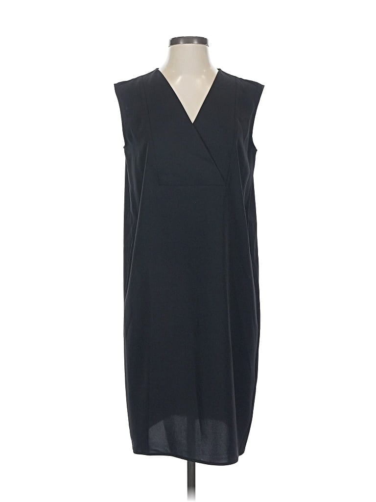 Pre-owned Uniqlo Casual Dress In Black