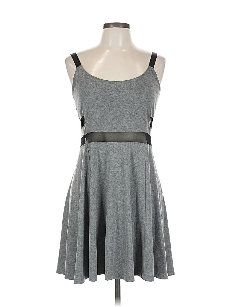 Pre-owned Divided By H&m Casual Dress In Gray