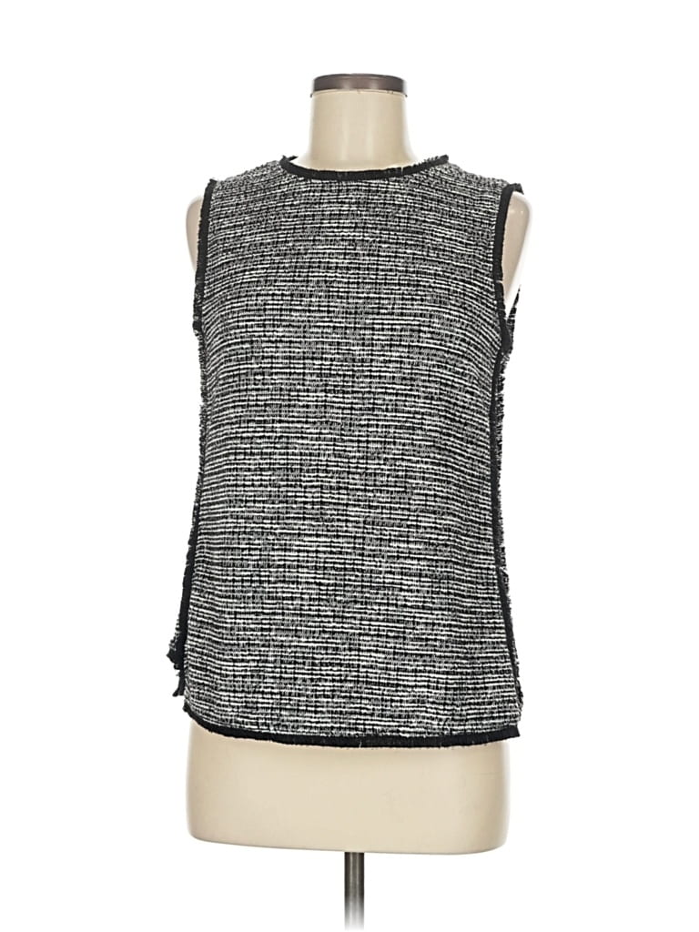 Pre-owned Banana Republic Sleeveless T-shirt In Silver