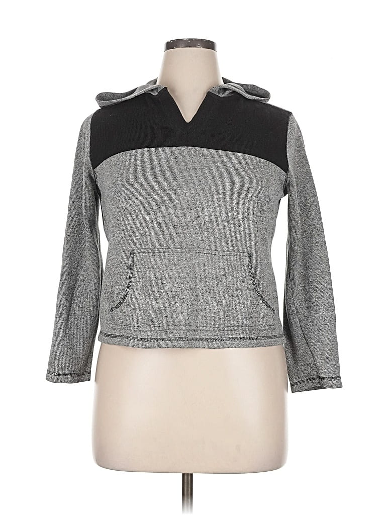 Pre-owned Villager Sport By Liz Claiborne Sweatshirt In Gray