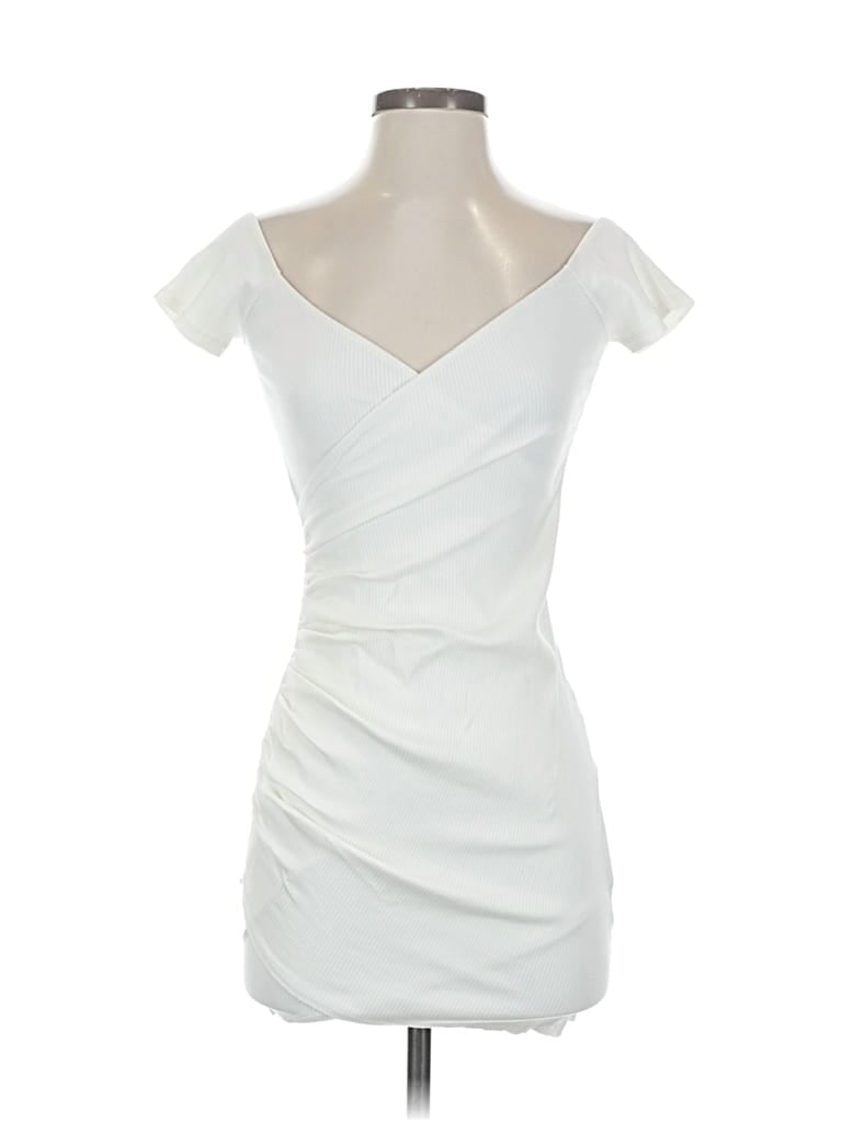 Pre-owned Fashion Nova Cocktail Dress In White