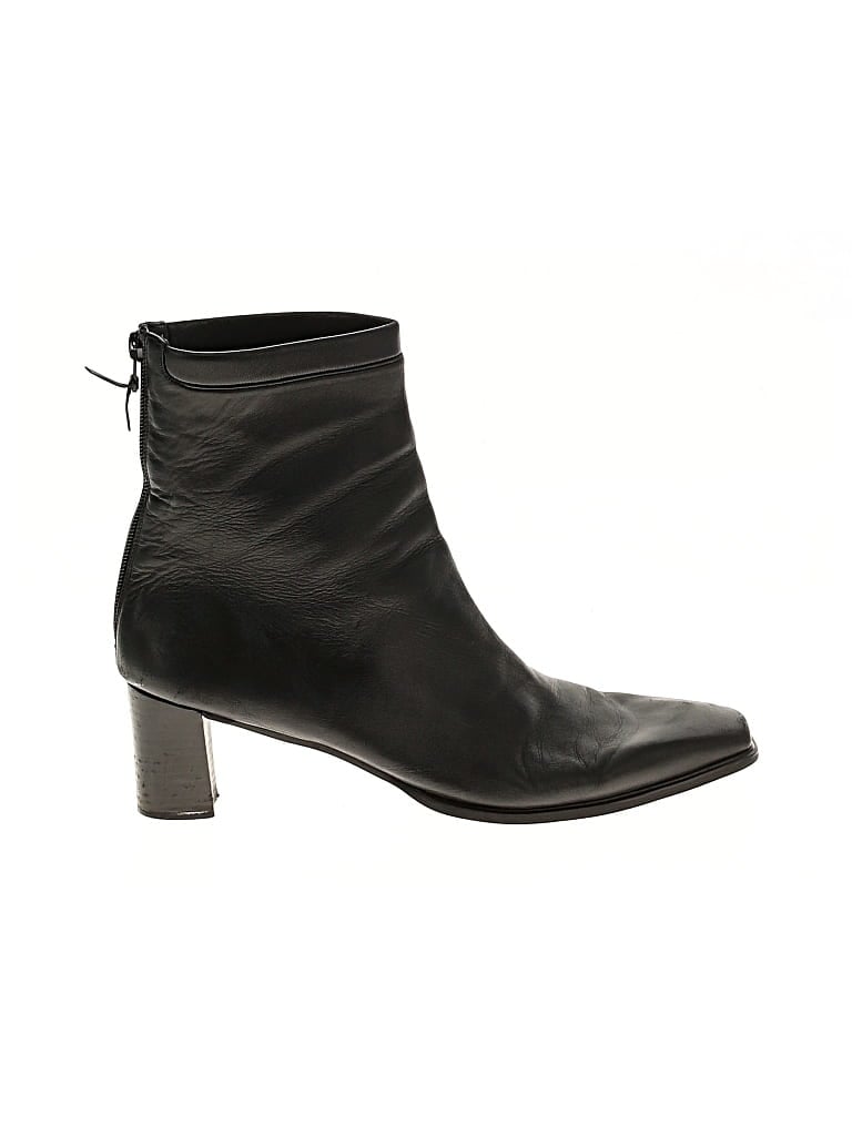 Pre-owned Stuart Weitzman Ankle Boots In Black