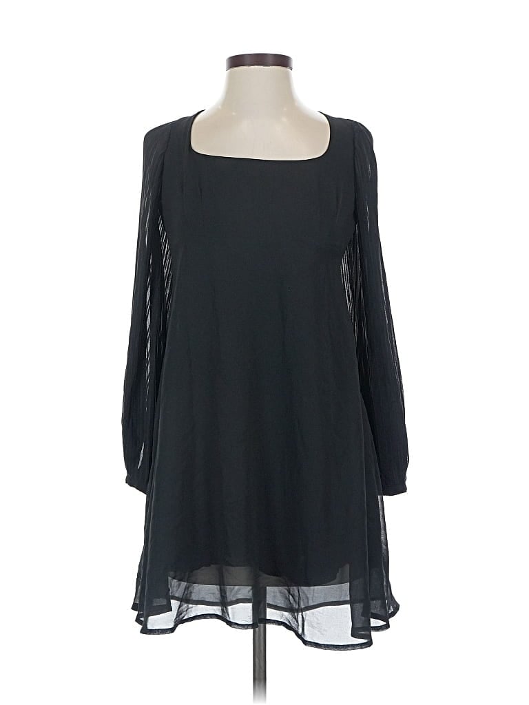 Pre-owned Urban Outfitters Casual Dress In Black
