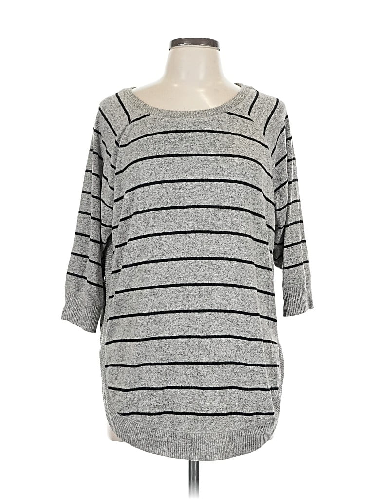 Pre-owned Maurices Pullover Sweater In Gray